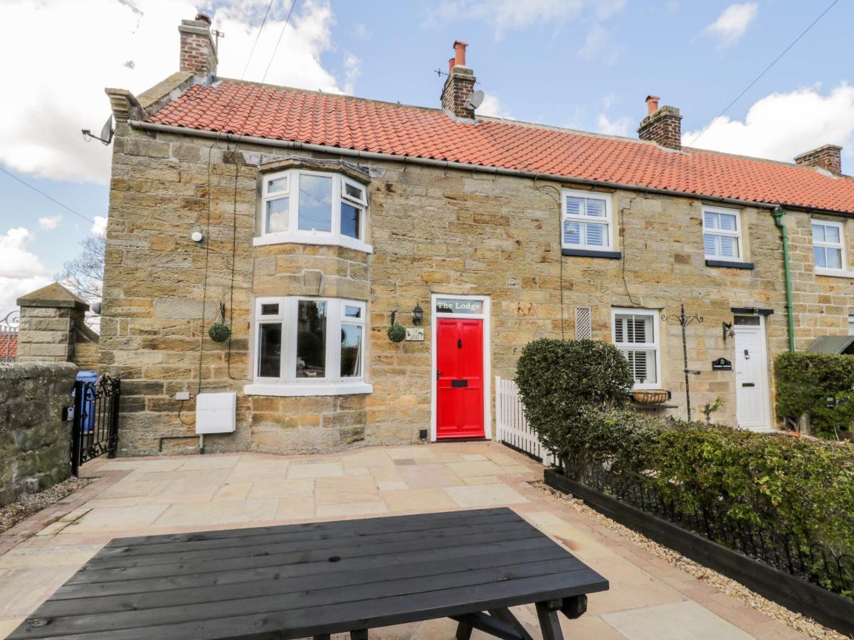 The Lodge Whitby Exterior foto